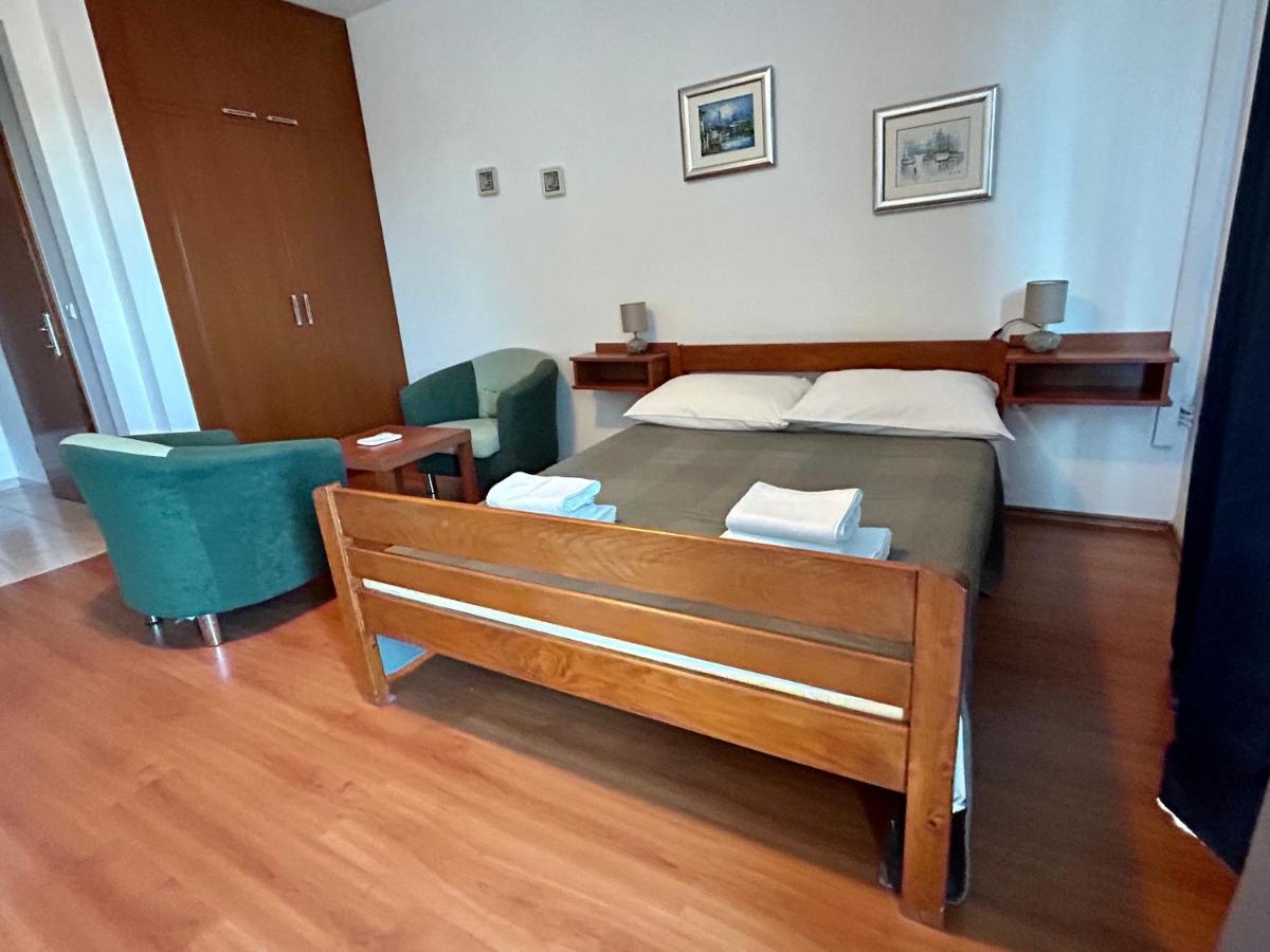 Apartments Stokic Rab Town Extérieur photo